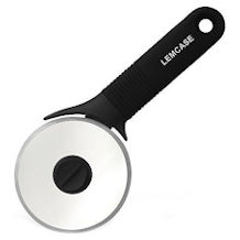 pizza cutter